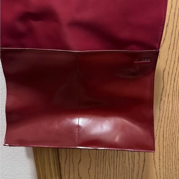 Guess Burgundy Shoulder Bag - Picture 6 of 10